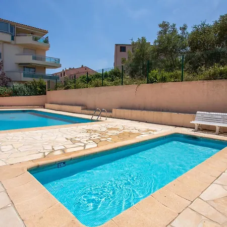 Appartement A Avec Piscine Сен-Глф